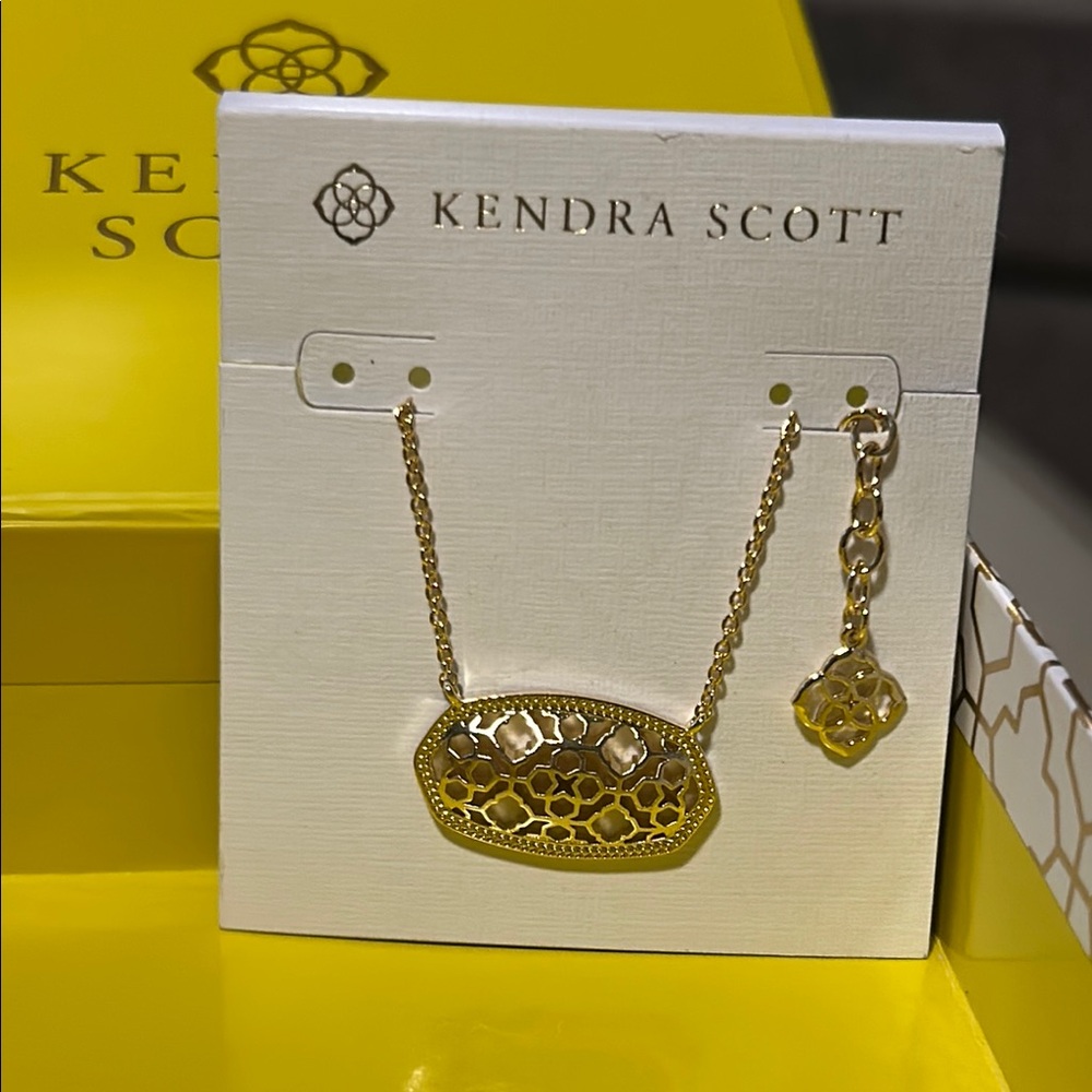 NWT Kendra Scott Gold Filigree Necklace